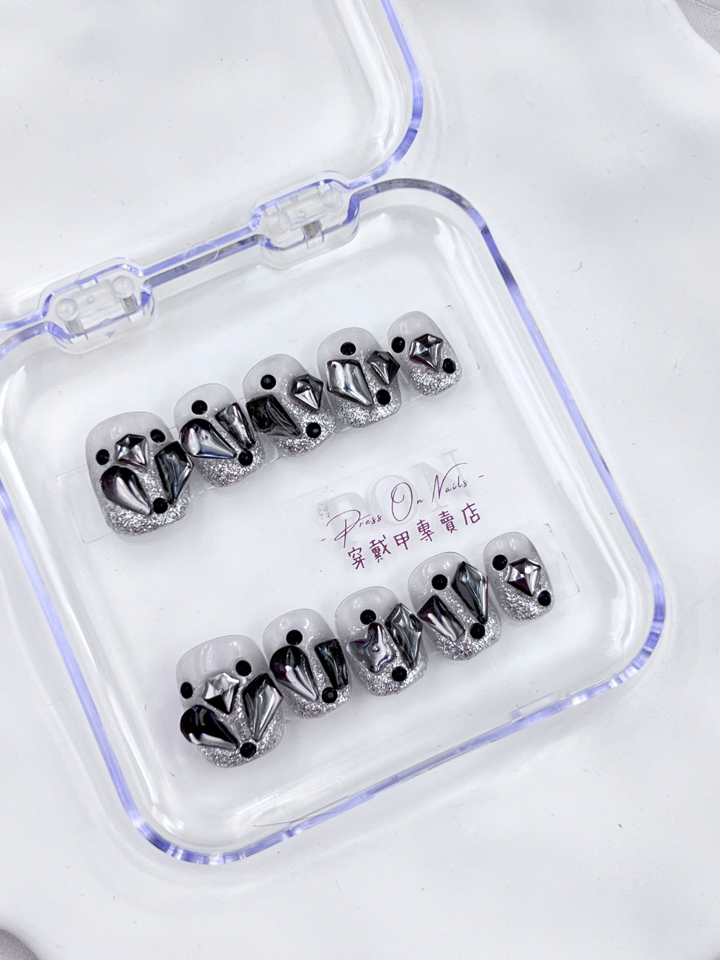P268 Black Crystal Wearable Armor Short Round press on nails