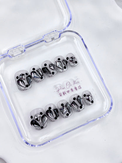 P268 Black Crystal Wearable Armor Short Round press on nails