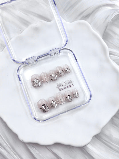 P428 Naked Rhinestone Wearing Nails Short Round press on nails